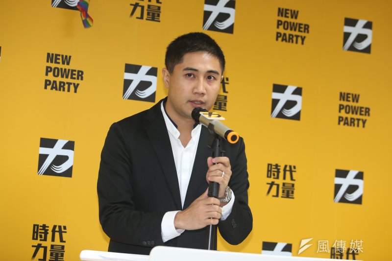 時代力量發言人李兆立會後補充,所謂的「除垢」指的是過去可能有官員在威權時期參與到人權迫害,如曾擔任警察或司法官員,從事相關審判是依據威權時代的法,實質進行人權迫害。(陳明仁攝)