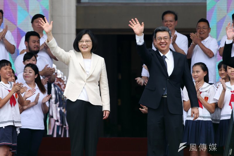 作者指出,連真正虧損的公司都難逃被逼稅的命運,長期以來台灣租稅環境不利於企業,逼走了外商。(資料照,總統府提供)