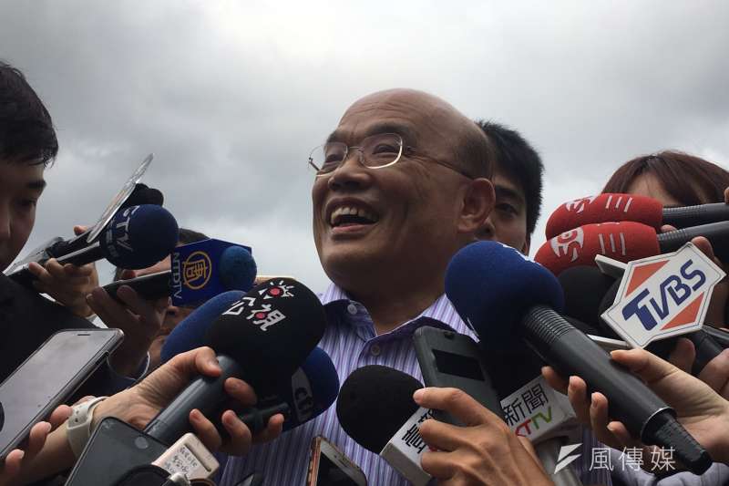 v前行政院長蘇貞昌將代表民進黨再戰新北市長。「蔡蘇會」確認徵召後,蘇首次公開行程強打「政績牌」,今天下午走訪八里左岸。(周思宇攝).jpg v前行政院長蘇貞昌將代表民進黨再戰新北市長。「蔡蘇會」確認徵召後,蘇首次公開行程強打「政績牌」,今天下午走訪八里左岸。(周思宇攝).jpg