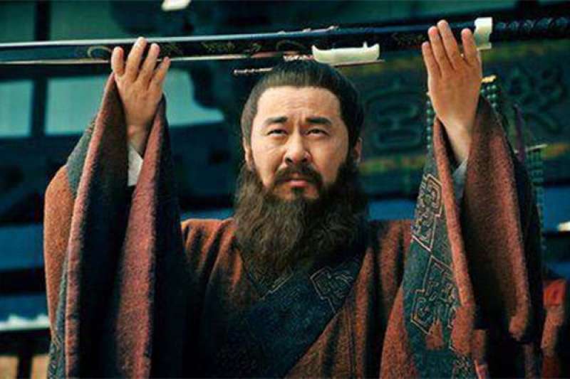 曹操(電視劇《三國》劇照) 曹操(電視劇《三國》劇照)