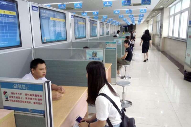 9日在廈門的海峽論壇活動台灣人才就業實習對接會現場,計有100多位台生台青、190家廈企參與。(張家豪攝) 9日在廈門的海峽論壇活動台灣人才就業實習對接會現場,計有100多位台生台青、190家廈企參與。(張家豪攝)