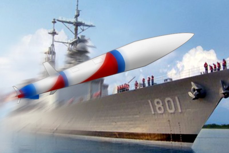海軍最大戰艦紀德艦配置雄二E巡弋飛彈後如虎添翼,將成為我國海軍反制中國的海上主力及巡航南海的戰略基地。(取自中華民國海軍網站/影像合成:風傳媒)