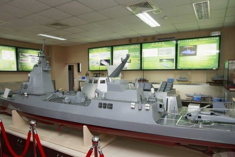 海軍委託丹麥DMI試驗室所製作的「ACS」艦1/50模型,曾經進行煙流試驗分析。(國防部提供)