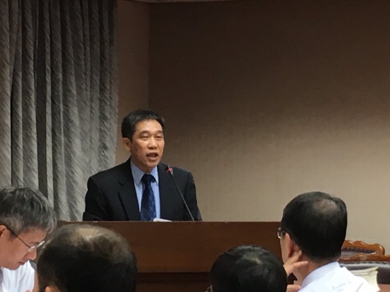 20170110民進黨立委蔡培慧、尤美女今(10)日召開「從印尼漁工案檢視我國司法通譯之弊病」公聽會,司法院司法行政廳副廳長林三元。(陳耀宗攝) 20170110民進黨立委蔡培慧、尤美女今(10)日召開「從印尼漁工案檢視我國司法通譯之弊病」公聽會,司法院司法行政廳副廳長林三元。(陳耀宗攝)