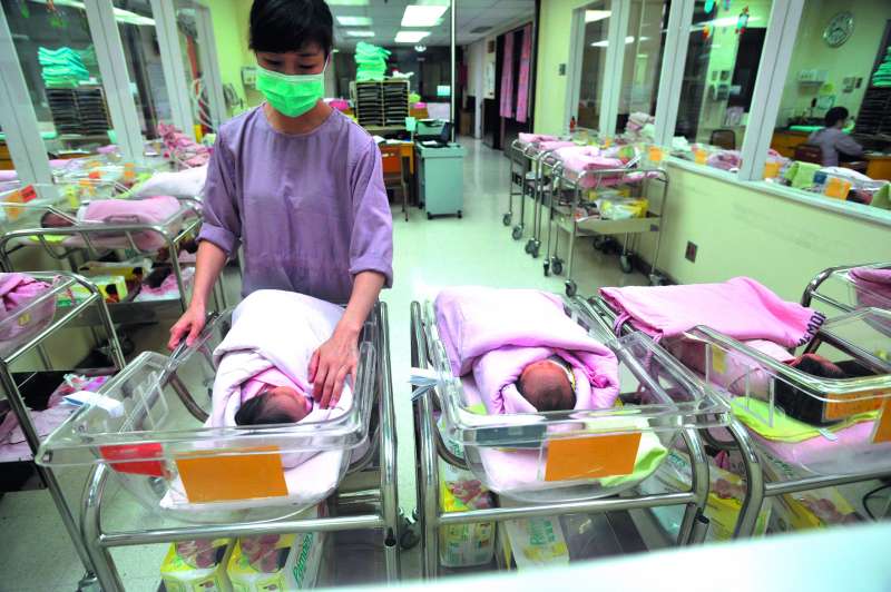 台灣出生率再不提升,人口數2000萬關卡將失守。(林瑞慶攝) 台灣出生率再不提升,人口數2000萬關卡將失守。(林瑞慶攝)