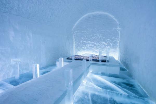 設計師 Franziska Agrawal所設計的 「Danger Thin Ice」(圖/Asaf Klige Ice Hotel Jukkasjärvi) 設計師 Franziska Agrawal所設計的 「Danger Thin Ice」(圖/Asaf Klige Ice Hotel Jukkasjärvi)