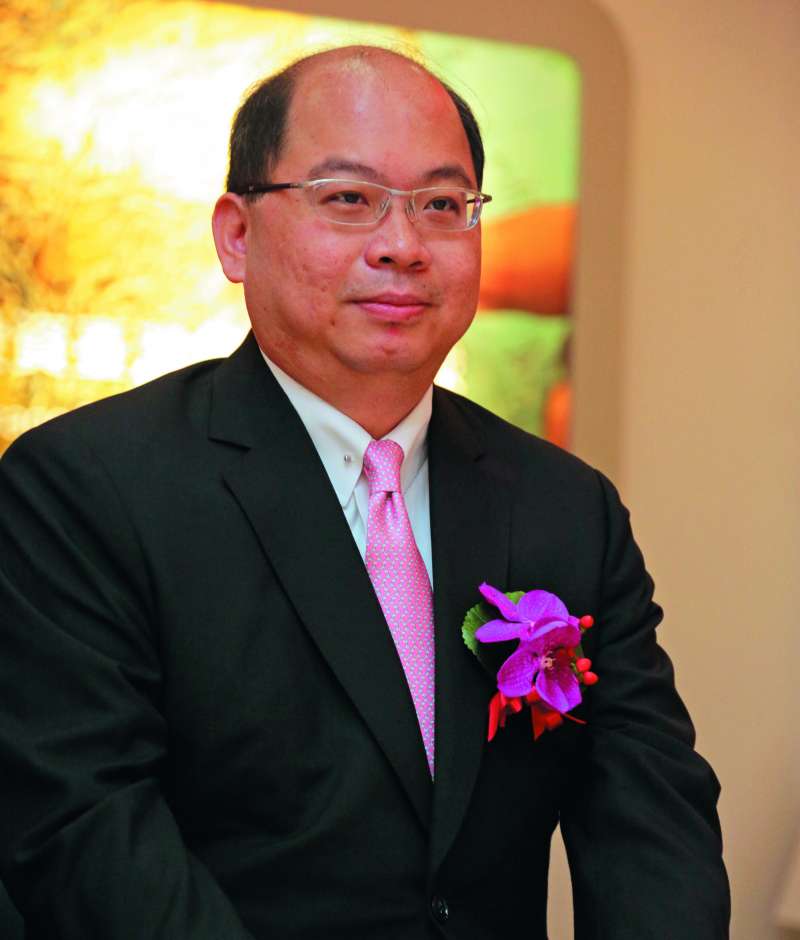 施景彬近年經常往返東南亞開拓IPO業務。(新新聞資料照) 施景彬近年經常往返東南亞開拓IPO業務。(新新聞資料照)
