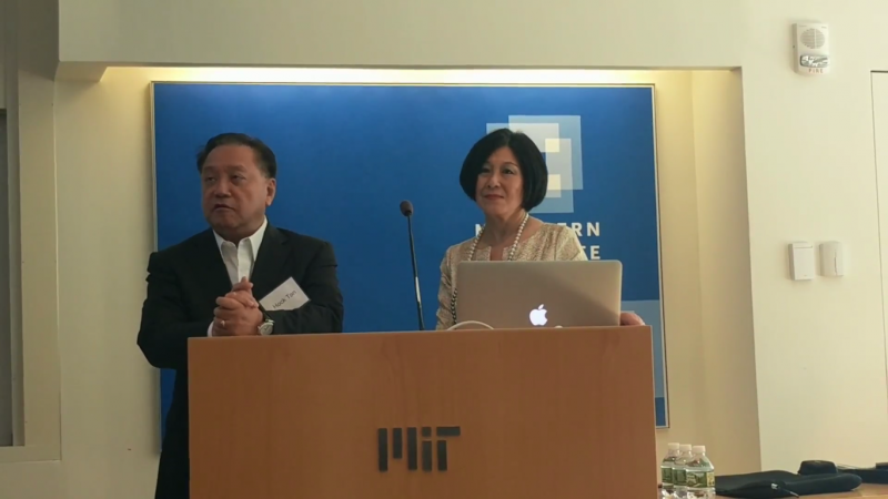 陳福陽與妻子Lisa Yang,捐給麻省理工學院2千萬美元作為研究自閉症的資金。(圖/取自Youtube,數位時代提供) 陳福陽與妻子Lisa Yang,捐給麻省理工學院2千萬美元作為研究自閉症的資金。(圖/取自Youtube,數位時代提供)