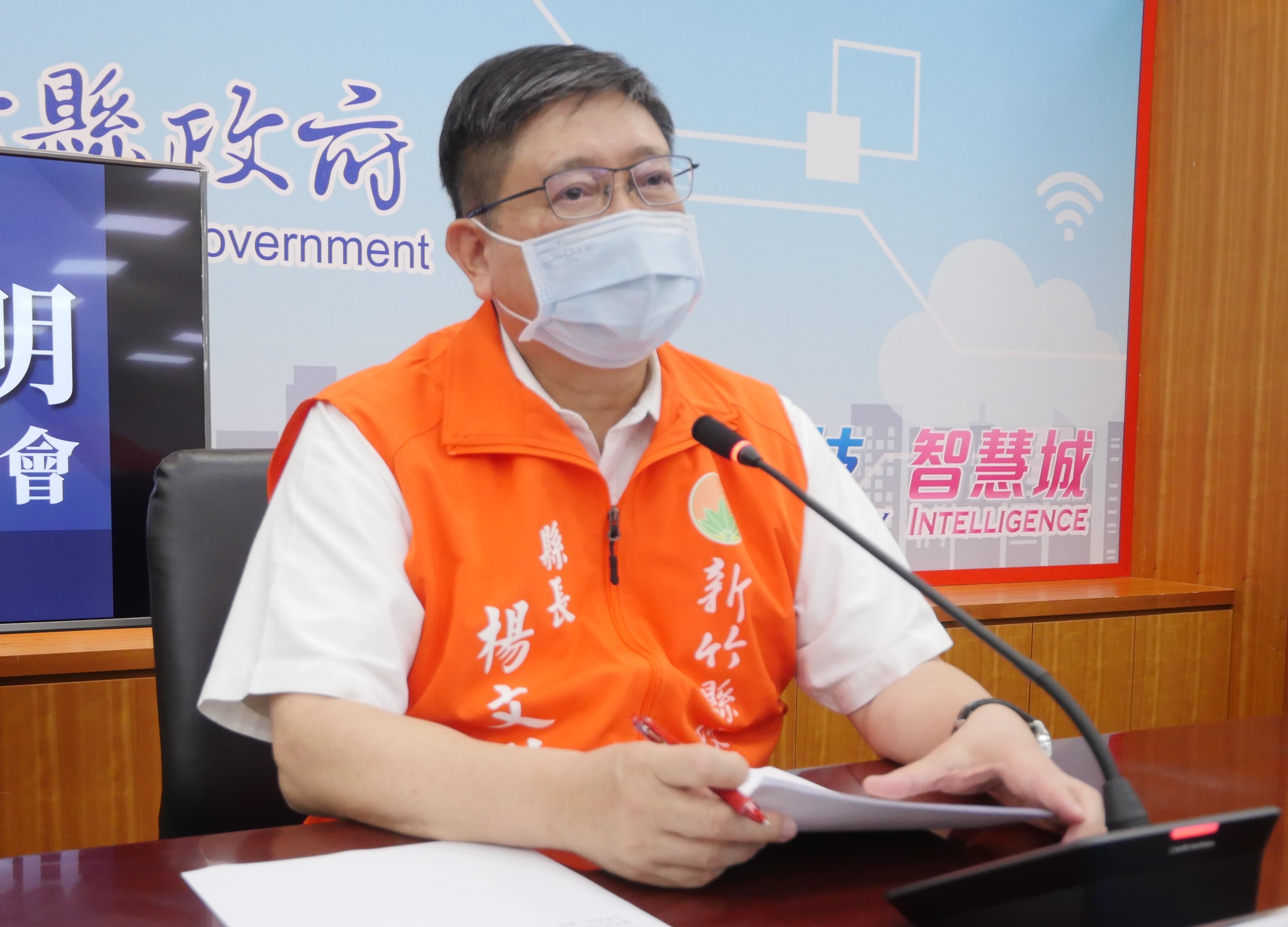 新竹縣長楊文科表示,竹科2期擴建計畫通過後,每年將增加7萬8675 就業人次,帶動約22.35兆相關產值。(圖/新竹縣政府提供) 新竹縣長楊文科表示,竹科2期擴建計畫通過後,每年將增加7萬8675 就業人次,帶動約22.35兆相關產值。(圖/新竹縣政府提供)