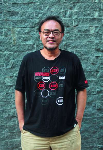 駱以軍等6名作家,迎向一整個世界異質文學時空。(柯承惠攝) 駱以軍等6名作家,迎向一整個世界異質文學時空。(柯承惠攝)