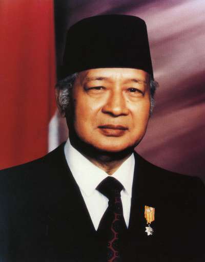 蘇哈托(Suharto),印尼獨裁者。印尼自獨立以來的第二任總統,執政超過32年。(公有領域@Wikipedia) 蘇哈托(Suharto),印尼獨裁者。印尼自獨立以來的第二任總統,執政超過32年。(公有領域@Wikipedia)