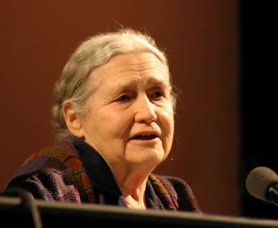 萊辛(Doris Lessing)為諾貝爾文學獎史上最年長的得主,同時也是第10位女性得主。(@wikipedia/CC BY-SA 3.0) 萊辛(Doris Lessing)為諾貝爾文學獎史上最年長的得主,同時也是第10位女性得主。(Elke Wetzig@Wikipedia/CC BY-SA 3.0)