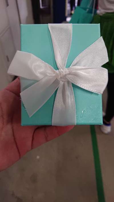 Tiffany完賽禮。(圖/謝幸吟提供) Tiffany完賽禮。(圖/謝幸吟提供)
