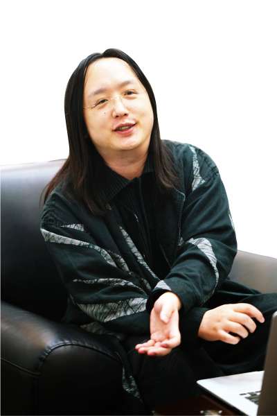唐鳳表示,「資料長)」與「技術長」最主要的差別是,資料長並非聽命行事的執行者,而是針對資料科學,不斷地探索新的模型、新的分析軟體,提出問題,可以說是內部研發的泉源。(圖/台電公司提供) 唐鳳表示,「資料長)」與「技術長」最主要的差別是,資料長並非聽命行事的執行者,而是針對資料科學,不斷地探索新的模型、新的分析軟體,提出問題,可以說是內部研發的泉源。(圖/台電公司提供)