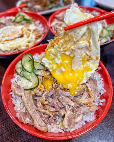 廟口鴨香飯(圖/IG@_.shuangshuang授權提供) 廟口鴨香飯(圖/IG@_.shuangshuang授權提供)