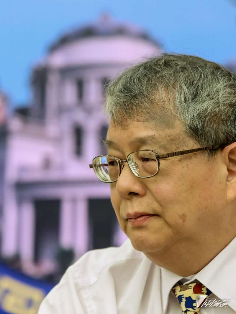 20180810-監察委員陳師孟10日針對「前新北市議員蔡錦賢犯預備賄選罪後潛逃一事」召開記者會,糾正內政部要求行政院督促檢討改善。(顏麟宇攝) 20180810-監察委員陳師孟10日針對「前新北市議員蔡錦賢犯預備賄選罪後潛逃一事」召開記者會,糾正內政部要求行政院督促檢討改善。(顏麟宇攝)