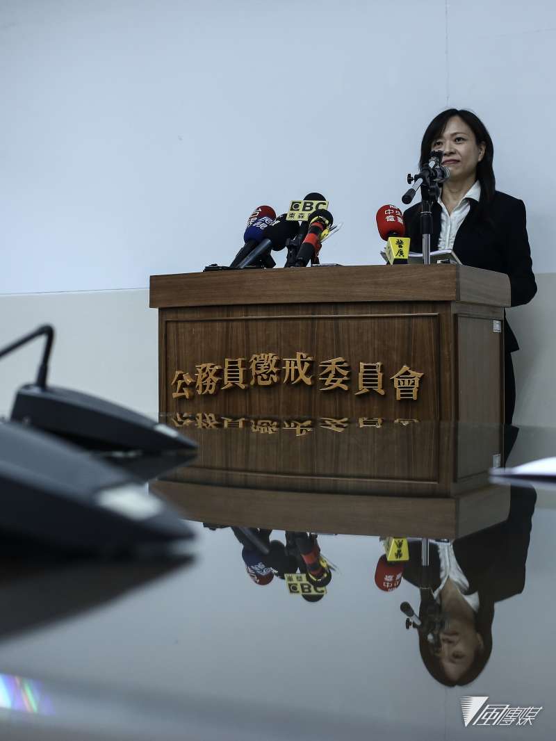 20190902-管中閔被控違法兼職案宣判,司法院公務員懲戒委員會由書記官長林玉苹於會後召開記者會說明。(陳品佑攝) 20190902-管中閔被控違法兼職案宣判,司法院公務員懲戒委員會由書記官長林玉苹於會後召開記者會說明。(陳品佑攝)