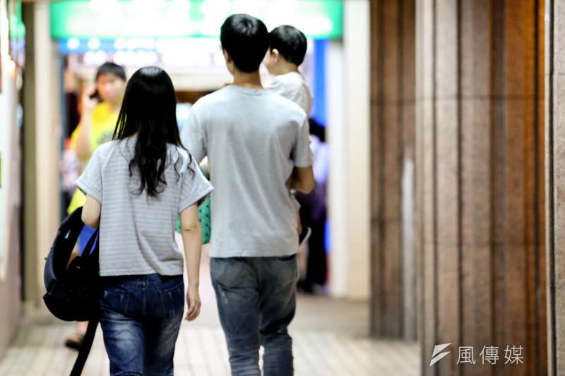 20151006生育專題配圖,親子(陳明仁攝) 20151006生育專題配圖,親子(陳明仁攝)