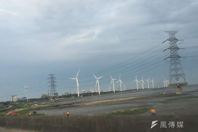 風力發電-彰濱工業區(呂紹煒攝) 風力發電-彰濱工業區(呂紹煒攝)
