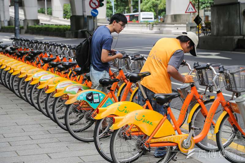 過去民眾若騎Youbike受傷，無法獲得理賠，台北市交通局可望為民眾負擔「第三責任險」。（陳明仁攝）