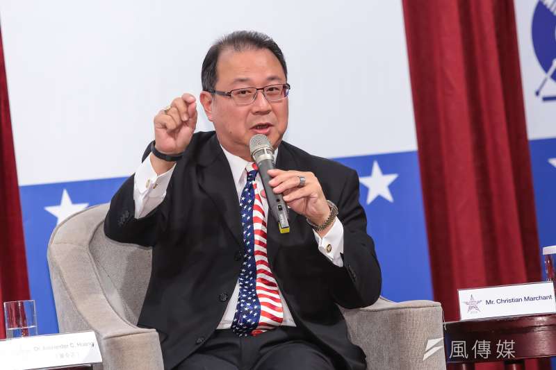 20161109-淡江大學國際事務與戰略研究所教授黃介正9日出席美國在台協會（AIT）舉辦「美國大選選情面面觀」座談茶會。（顏麟宇攝）