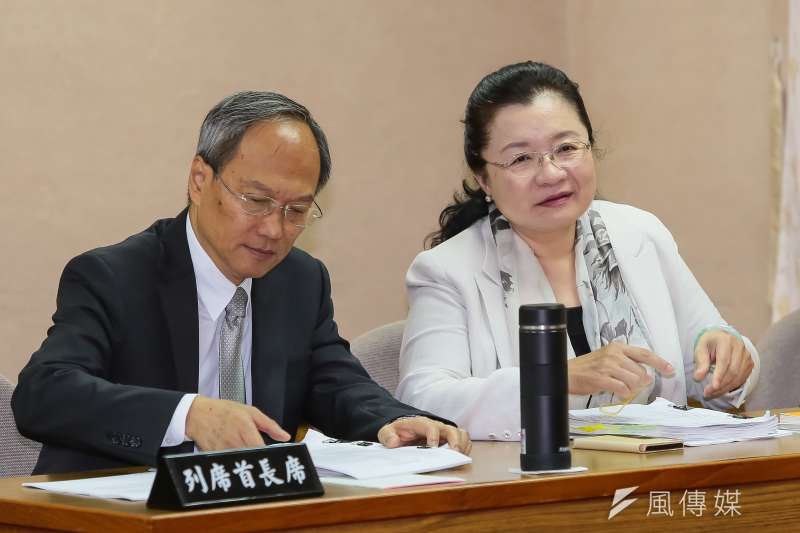 20161121-僑委會主委吳新興、副主委田秋堇21日於立院備詢。(顏麟宇攝) 20161121-僑委會主委吳新興、副主委田秋堇21日於立院備詢。(顏麟宇攝)