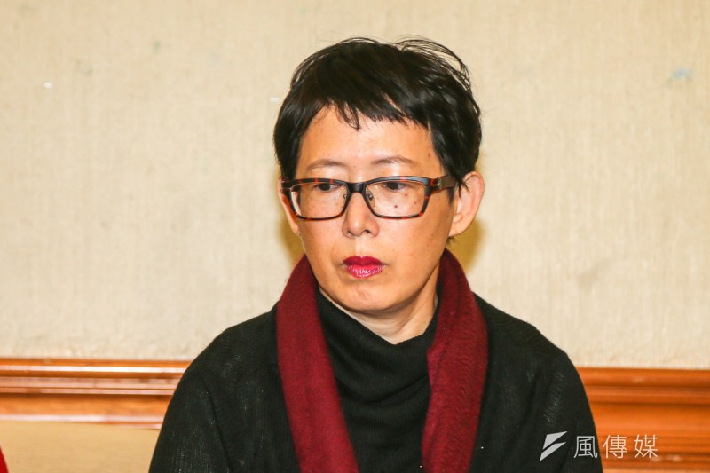 20161216-立法院記者会。環団が「妥協版電業法、不利なエネルギー転換」を開催。台湾再生エネルギー推進連盟理事長。高如萍。（陳明仁撮影）