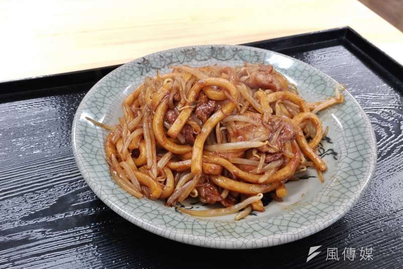 浪江醬油炒麵,樸實的美味帶給人重新出發的力量。(盧逸峰攝) 浪江醬油炒麵,樸實的美味帶給人重新出發的力量。(盧逸峰攝)