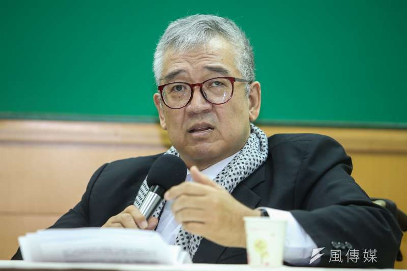 20170711-全面檢視前瞻計畫「請政府謹守民主法治國家的治理原則」五點呼籲記者會。郝明義。(陳明仁攝) 20170711-全面檢視前瞻計畫「請政府謹守民主法治國家的治理原則」五點呼籲記者會。郝明義。(陳明仁攝)