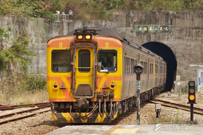 圖為南迴鐵路大武站一景。（盧逸峰攝）