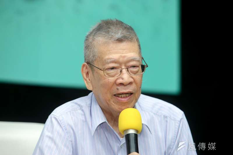 台灣文學作家鄭清文(陳明仁攝) 台灣文學作家鄭清文(陳明仁攝)