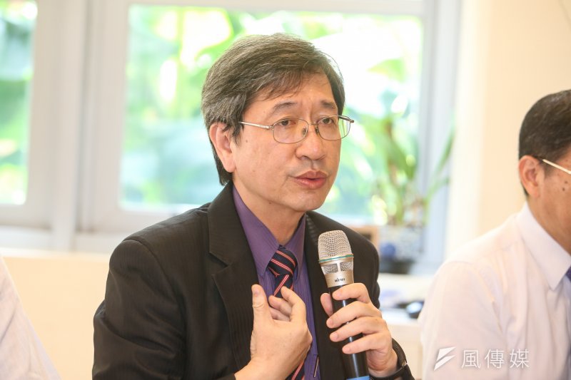 20170725-學界、律師與法律扶助基金會,共同召開「捍衛公衛正義,學界支援RCA工傷集體侵權訴訟」記者會,林永頌 律師,RCA自救會律師團團長(陳明仁攝) 20170725-學界、律師與法律扶助基金會,共同召開「捍衛公衛正義,學界支援RCA工傷集體侵權訴訟」記者會,林永頌 律師,RCA自救會律師團團長(陳明仁攝)