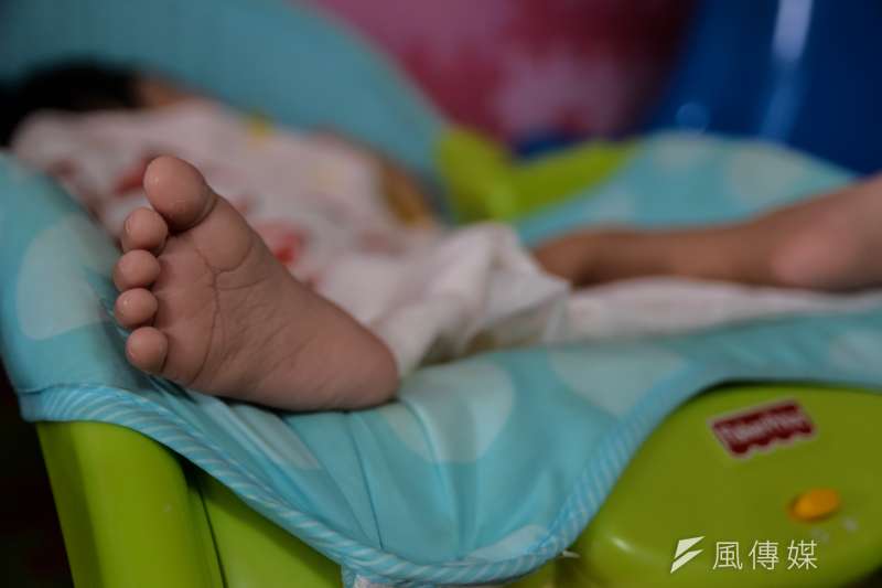20170911-台灣關愛基金會創辦人楊婕妤專訪,入睡的關愛之家的幼兒。(甘岱民攝) 20170911-台灣關愛基金會創辦人楊婕妤專訪,入睡的關愛之家的幼兒。(甘岱民攝)