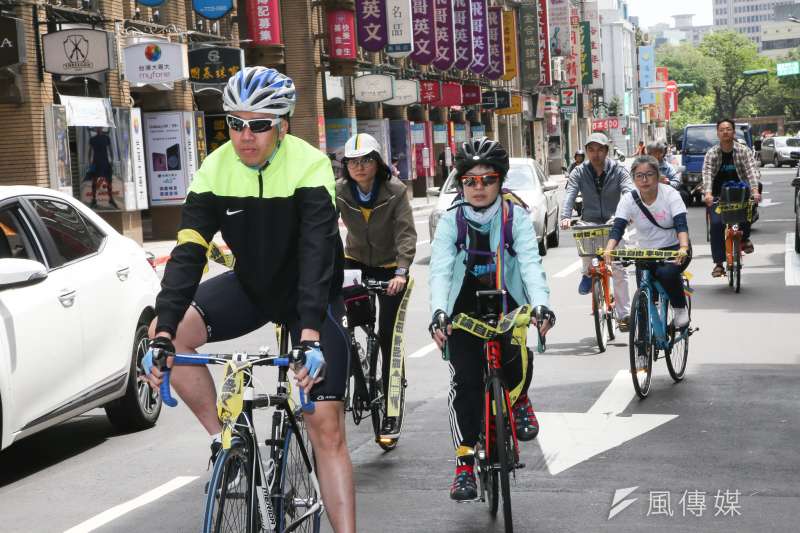 20180408-台權會等人權團體人士為了中國人權律師王全璋、台灣人權志工李明哲，「聲援遭中共拘押人權鬥士而騎」活動，從自由廣場出發，繞北市街頭發聲。（陳明仁攝）