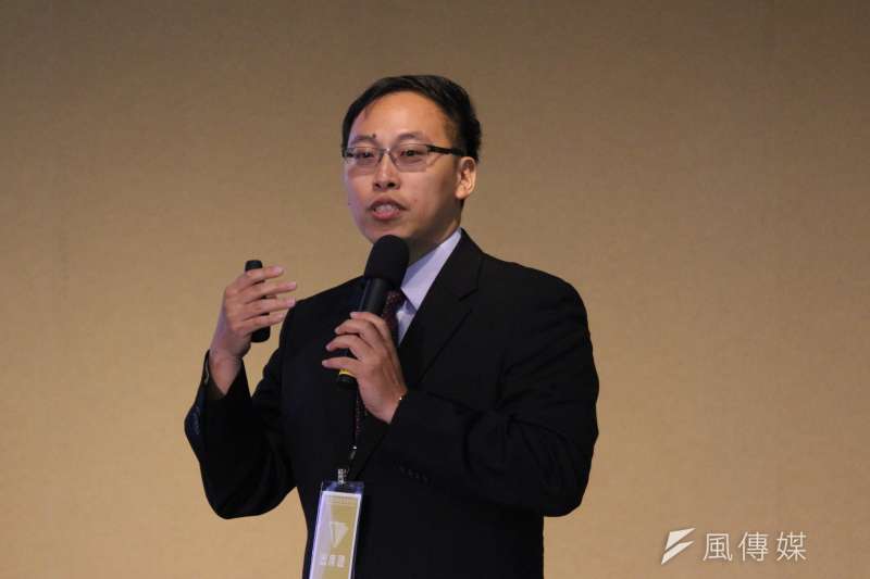 20180522-黨產會就「社團法人中國國民黨不當取得臺北市中正區中正段三小 段 104 地號土地及原地上建物且已移轉他人之追徵案 」舉行聽證會,逢甲大學土地管理學系副教授辛年豐發言。(陳韡誌攝) 20180522-黨產會就「社團法人中國國民黨不當取得臺北市中正區中正段三小 段 104 地號土地及原地上建物且已移轉他人之追徵案 」舉行聽證會,逢甲大學土地管理學系副教授辛年豐發言。(陳韡誌攝)