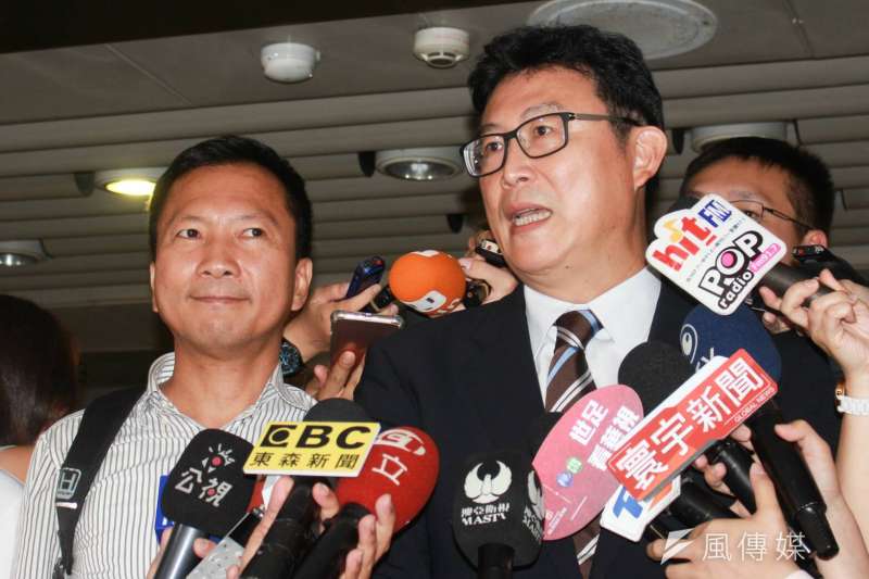 20180531_姚文智（右）拜會台北市議會。（方炳超攝）