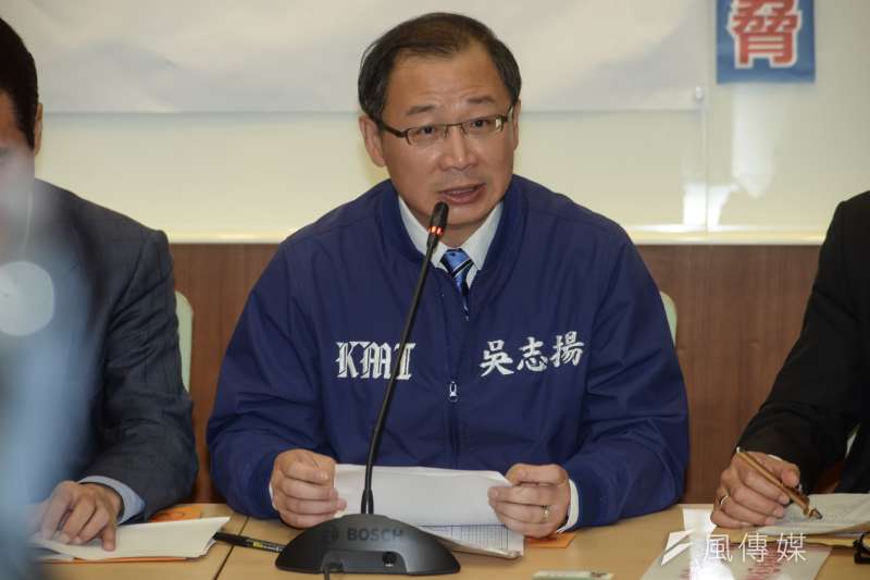 20181105-「反對油車限牌限量,百萬家庭家破人亡」記者會,立法委員吳志揚。(甘岱民攝) 20181105-「反對油車限牌限量,百萬家庭家破人亡」記者會,立法委員吳志揚。(甘岱民攝)