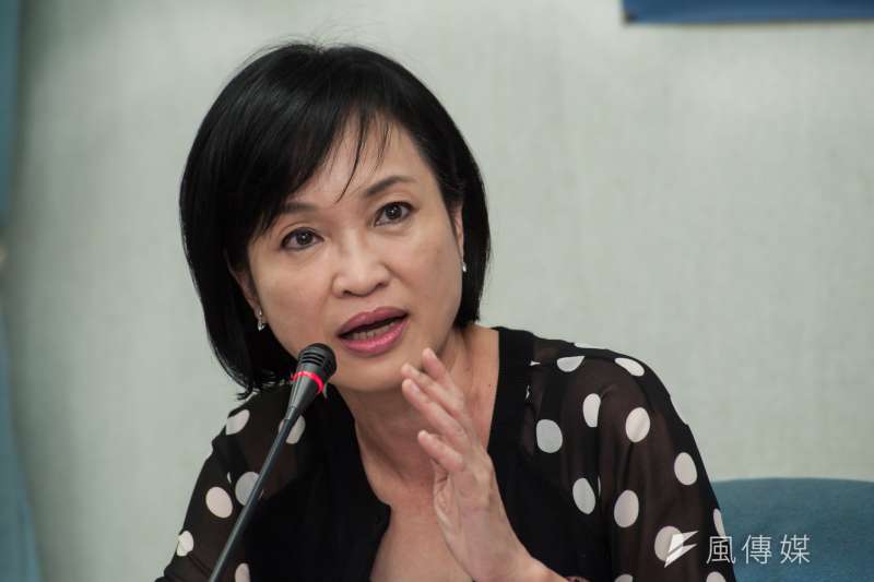 20181202-國民黨團書記長曾銘宗、副書記長柯志恩、立委林奕華召開「內閣應全面改組 回應廣大民意」記者會,立法委員柯志恩。(甘岱民攝) 20181202-國民黨團書記長曾銘宗、副書記長柯志恩、立委林奕華召開「內閣應全面改組 回應廣大民意」記者會,立法委員柯志恩。(甘岱民攝)