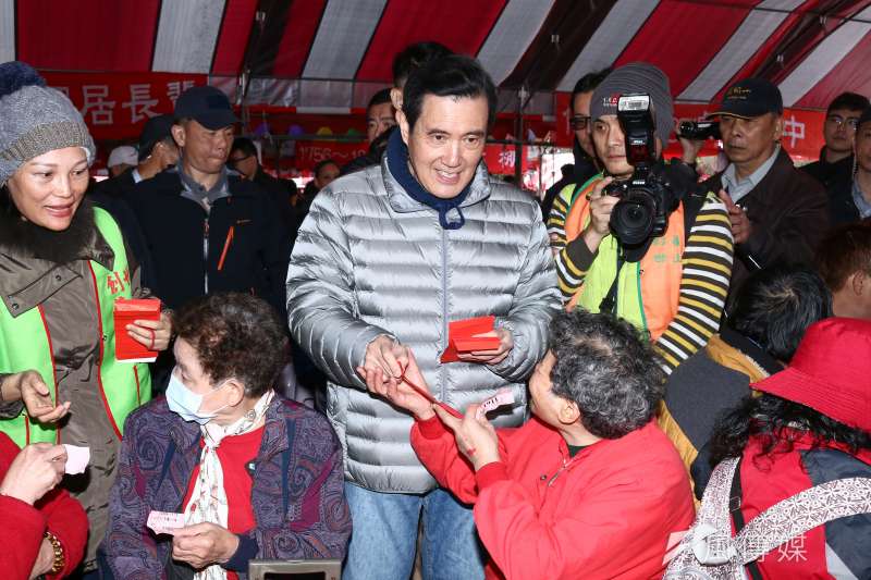 20190127-前總統馬英九出席「第29屆寒士吃飽30尾牙」。(蔡親傑攝) 20190127-前總統馬英九出席「第29屆寒士吃飽30尾牙」。(蔡親傑攝)