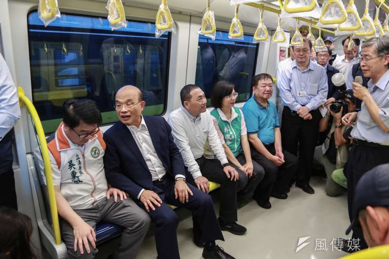 20190421-行政院長蘇貞昌(左二)、新北市長侯友宜(左三)21日視察捷運環狀線北環段工程規劃情形。(簡必丞攝) 20190421-行政院長蘇貞昌(左二)、新北市長侯友宜(左三)21日視察捷運環狀線北環段工程規劃情形。(簡必丞攝)