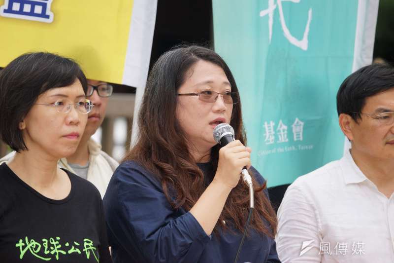 20190603-環團「經濟部可乙囉,別再造甲了-大社工業轉型,市區拒絕管線」記者會,台灣科技與社會研究學會理事長洪文玲出席。(盧逸峰攝) 20190603-環團「經濟部可乙囉,別再造甲了-大社工業轉型,市區拒絕管線」記者會,台灣科技與社會研究學會理事長洪文玲出席。(盧逸峰攝)