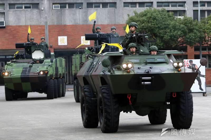 20190606_裝憲營仍有相當數量的V-150S(前)甲車服役。(資料照,蘇仲泓攝) 20190606_裝憲營仍有相當數量的V-150S(前)甲車服役。(資料照,蘇仲泓攝)