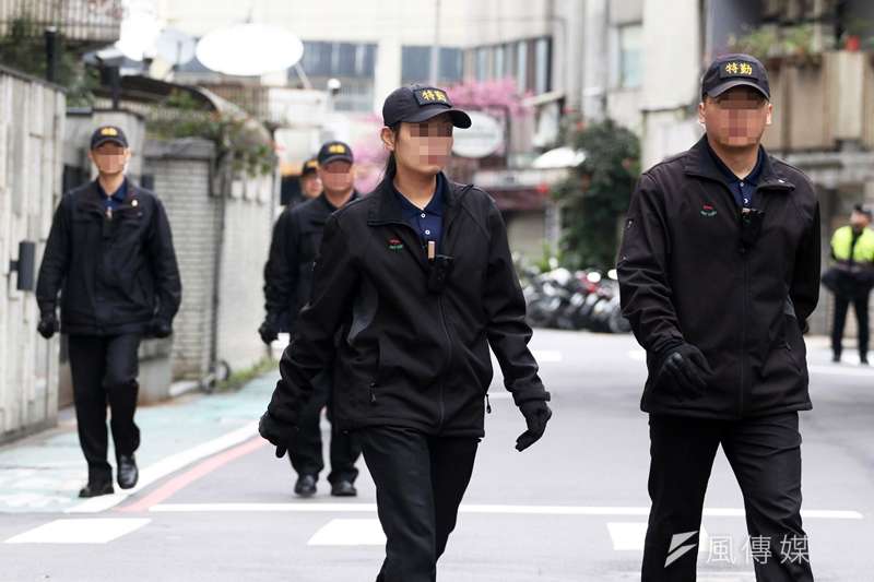 20190724-特勤工作執行單位囊括國安局特勤中心、總統府侍衛室、總統警衛室及其他軍警單位,仔細檢視會發現非常龐雜,加上主管機關高度封閉,過往能夠相互制衡的機制,變成方便推諉卸責的設計,這些都導致特勤人員出包後,無法有效革興的原因。(蘇仲泓攝) 20190724-特勤工作執行單位囊括國安局特勤中心、總統府侍衛室、總統警衛室及其他軍警單位,仔細檢視會發現非常龐雜,加上主管機關高度封閉,過往能夠相互制衡的機制,變成方便推諉卸責的設計,這些都導致特勤人員出包後,無法有效革興的原因。(蘇仲泓攝)