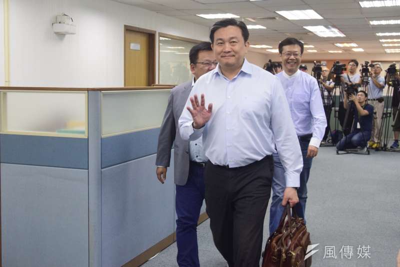 20190814-立委王定宇出席民進黨中常會。(吳俊廷攝) 20190814-立委王定宇出席民進黨中常會。(吳俊廷攝)