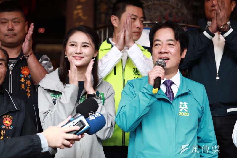 民進黨副總統候選人賴清德連續第2天繼續輔選新北市第12選區立委候選人賴品妤,今(11)日更陪同賴品妤到他的老家金山、萬里。(賴品妤辦公室提供) 民進黨副總統候選人賴清德連續第2天繼續輔選新北市第12選區立委候選人賴品妤,今(11)日更陪同賴品妤到他的老家金山、萬里。(賴品妤辦公室提供)