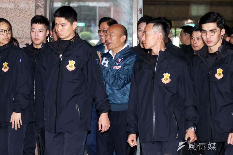 20191212-特勤人員和「老闆」關係密不可分,選舉安維編組更是如此,未來只要老闆當選,現有團隊便有很高機會沿用,屆時意義及可運用資源將不可同日而語,但往後能否平安下庄,仍得視個人造化而定。(蘇仲泓攝).jpg 20191212-特勤人員和「老闆」關係密不可分,選舉安維編組更是如此,未來只要老闆當選,現有團隊便有很高機會沿用,屆時意義及可運用資源將不可同日而語,但往後能否平安下庄,仍得視個人造化而定。(蘇仲泓攝).jpg