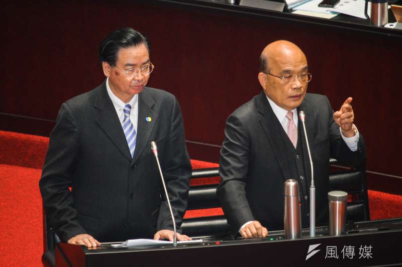 20200306-行政院長蘇貞昌於立院10屆一會期第三次會議接受備詢，左為外交部長吳釗燮。（蔡親傑攝）