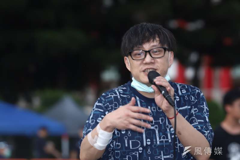 20200613-「抗爭未完,台港同行」反送中一週年晚會,香港知名作詞人林夕。(陳品佑攝) 20200613-「抗爭未完,台港同行」反送中一週年晚會,香港知名作詞人林夕。(陳品佑攝)