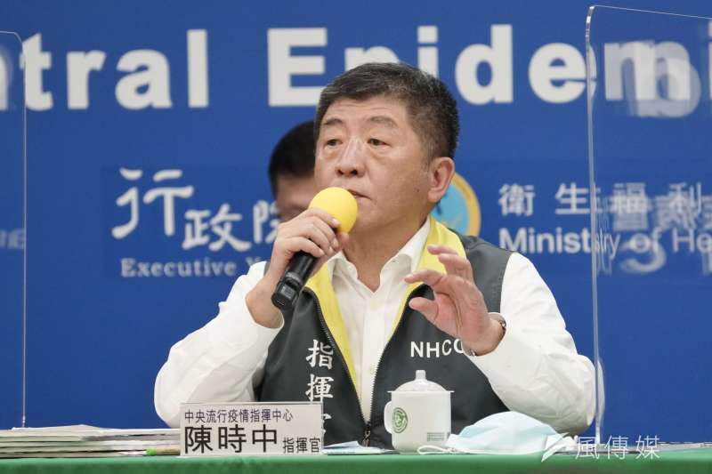 行政院副院長陳其邁今（17）日也正式宣布投入高雄市長補選，衛福部長、中央流行疫情指揮中心指揮官陳時中（見圖）因抗疫表現出色，屢次被點名是接任副院長的人選。（盧逸峰攝）