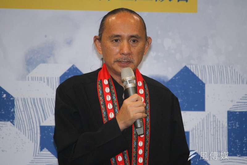 20200824-促轉會召開「縫隙裡有光:平復杜孝生、廖麗川司法不公」記者會,圖為杜孝生之子杜銘哲發言。(蔡親傑攝) 20200824-促轉會召開「縫隙裡有光:平復杜孝生、廖麗川司法不公」記者會,圖為杜孝生之子杜銘哲發言。(蔡親傑攝)